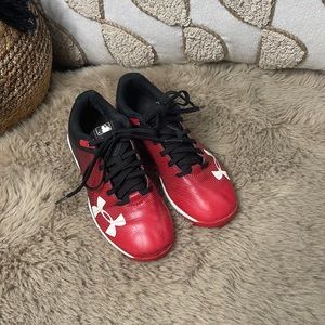 Little boys under armor baseball cleats
